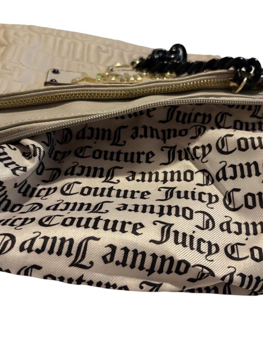Juicy Couture Track Star Belt
Bag. - Picture 10 of 10